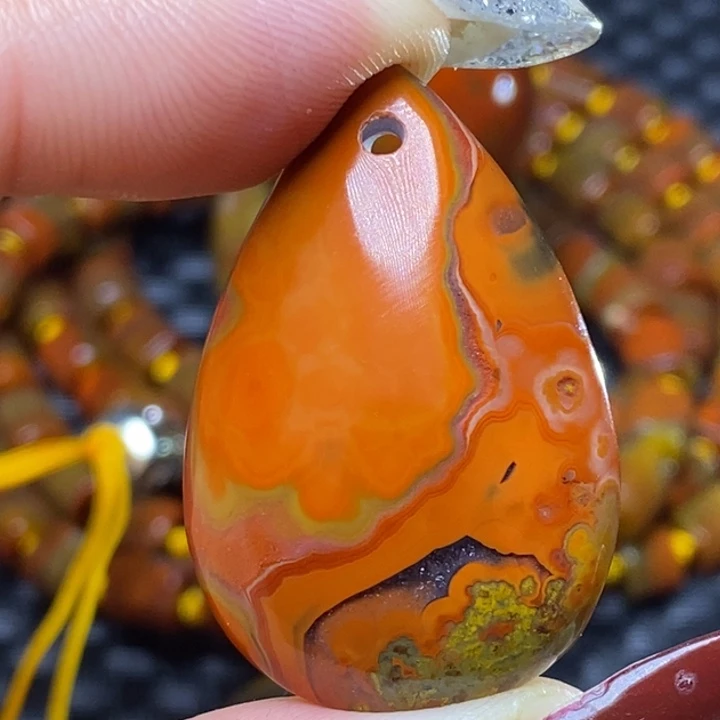 玛瑙/玉髓颈饰未镶嵌