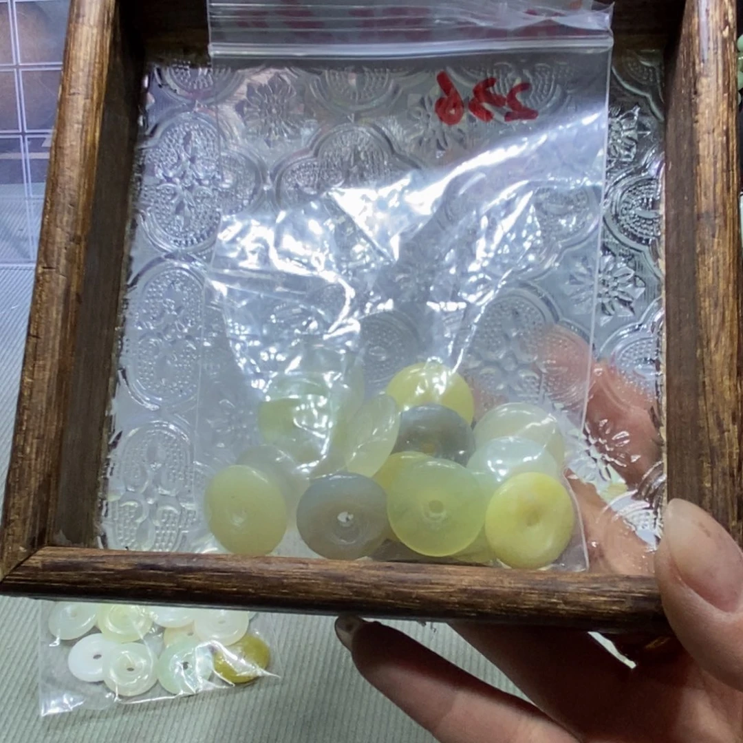 合金蛇纹石玉颈饰19