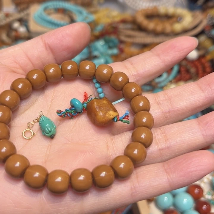 思***齐猴头核桃手串在一起