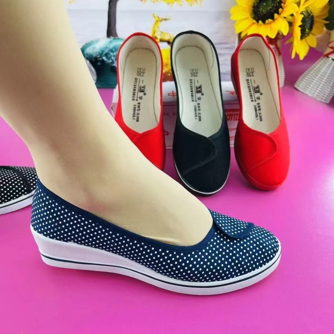 护士鞋女白色坡跟软底防滑透气舒适工作鞋休闲单鞋