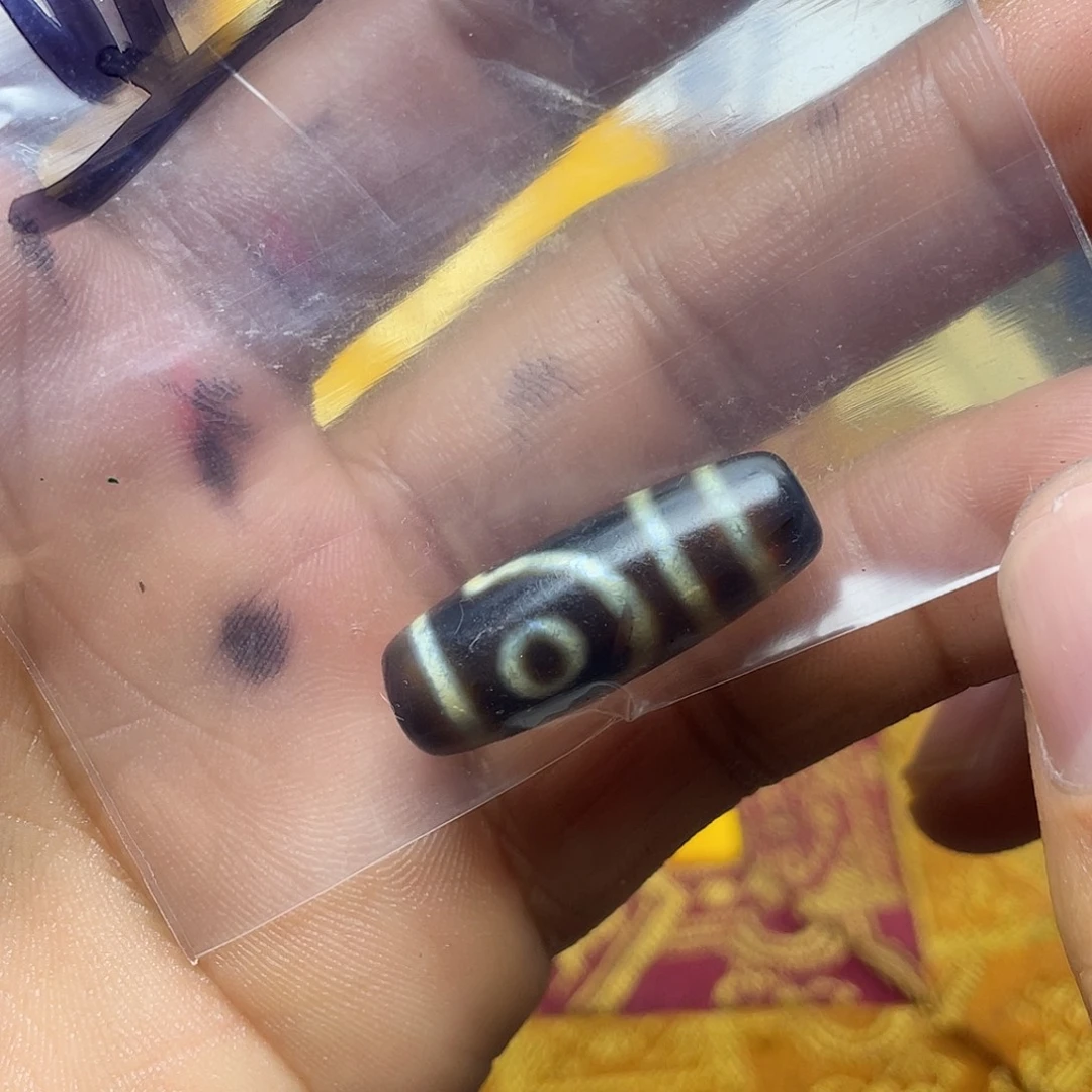 伍***王泥塑藏传法学专业