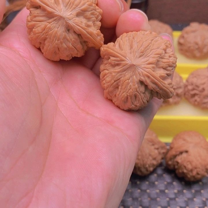 核桃手串/手链磨盘狮子头41尺