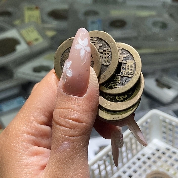 铜现代工艺品花钱