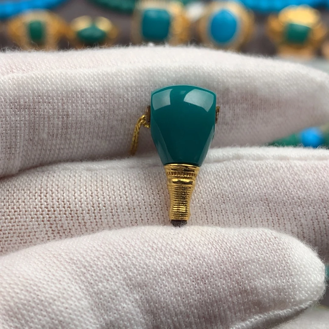 绿松石18K金镶嵌绿松石8*7mm