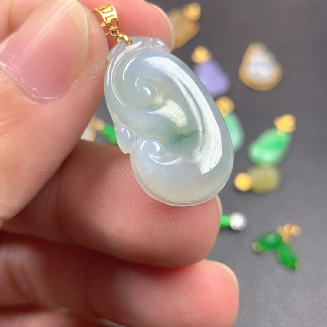 【闪购商品】颈饰18K金镶嵌翡翠翡翠