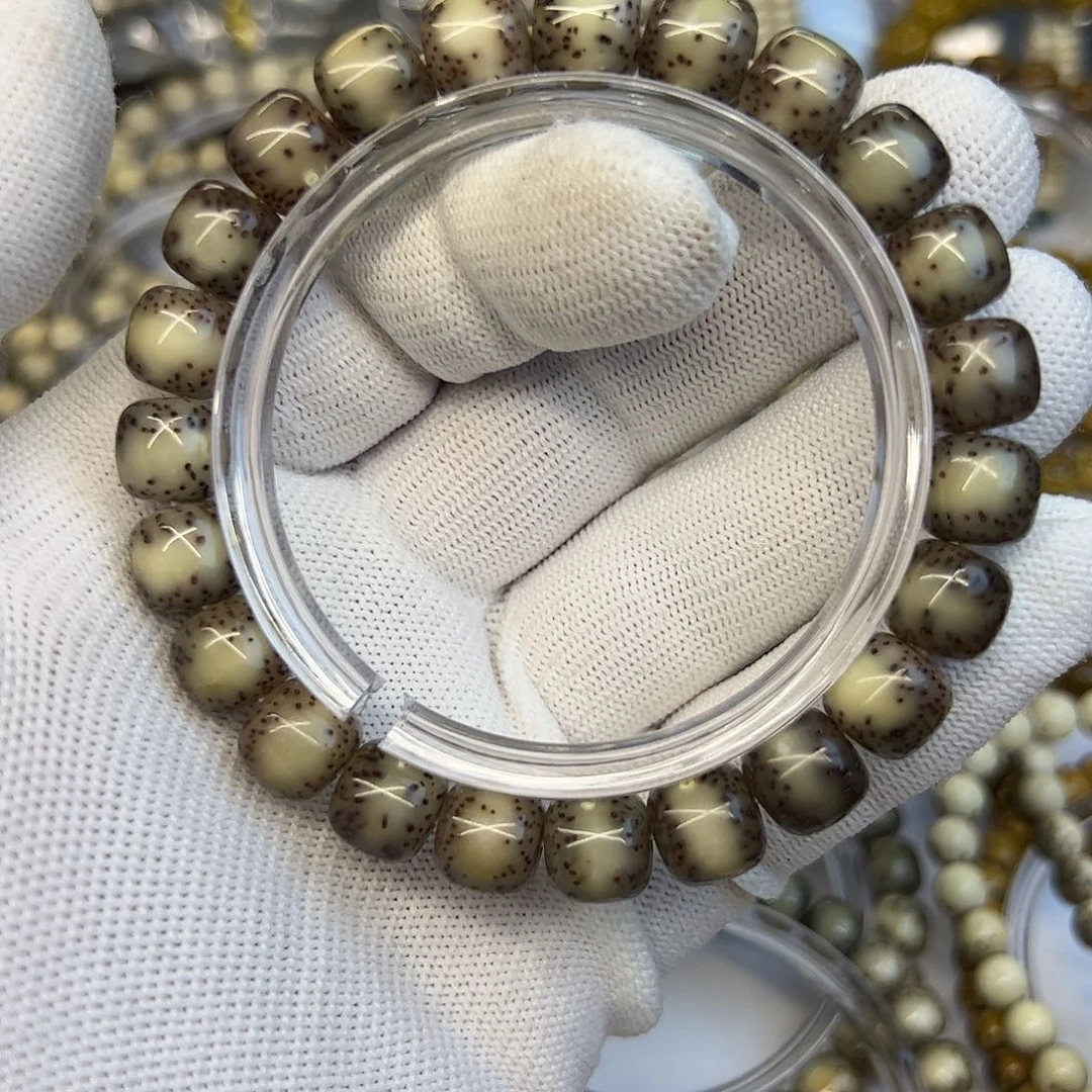 星月菩提手串糯冰大通体留白10✖️9