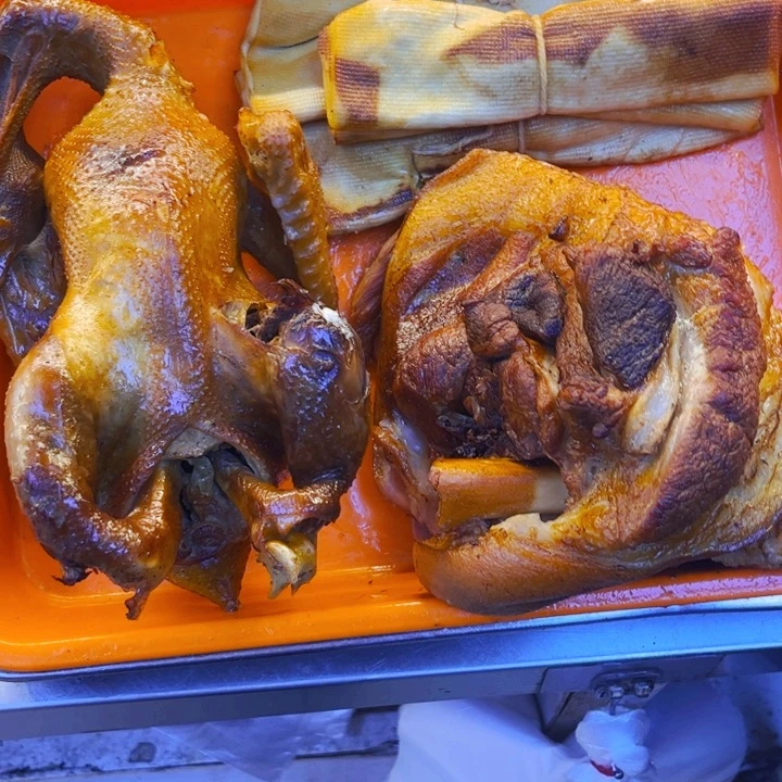 2斤肘子➕笨鸡➕3豆干