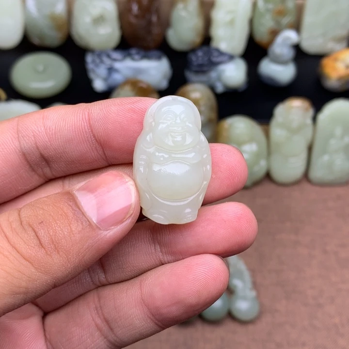 和田玉（糖玉）未镶嵌颈饰