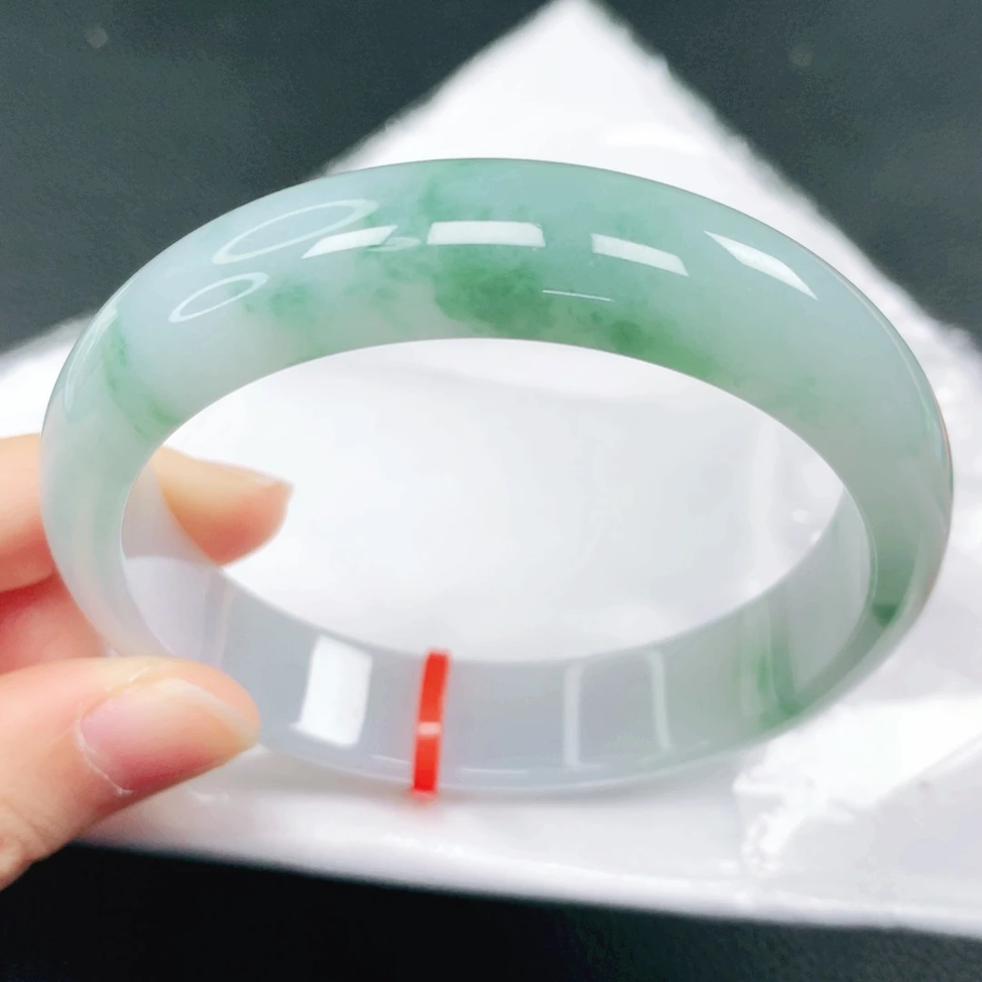 翡翠未镶嵌手镯60圈