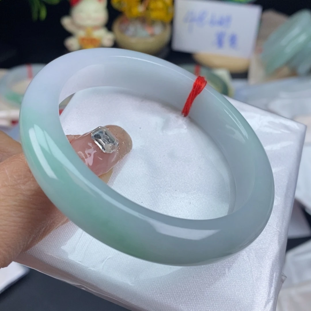 翡翠未镶嵌手镯手镯