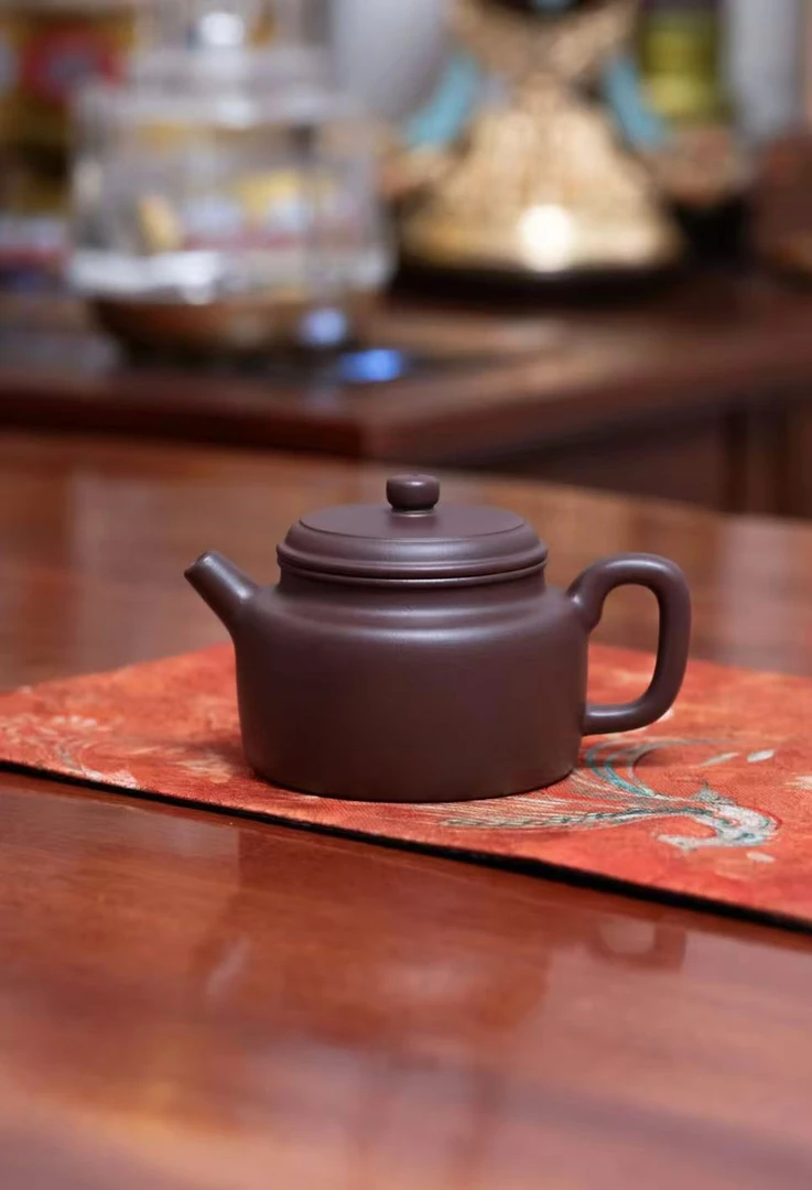 紫泥德中紫砂壶  半手制  200cc实用器