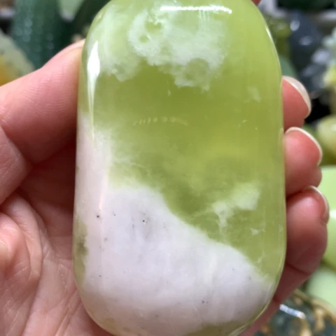 蛇纹石玉未镶嵌手把件