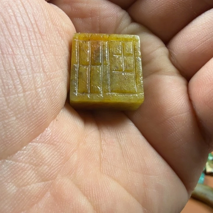 摆件欢迎来到战汉之宝
