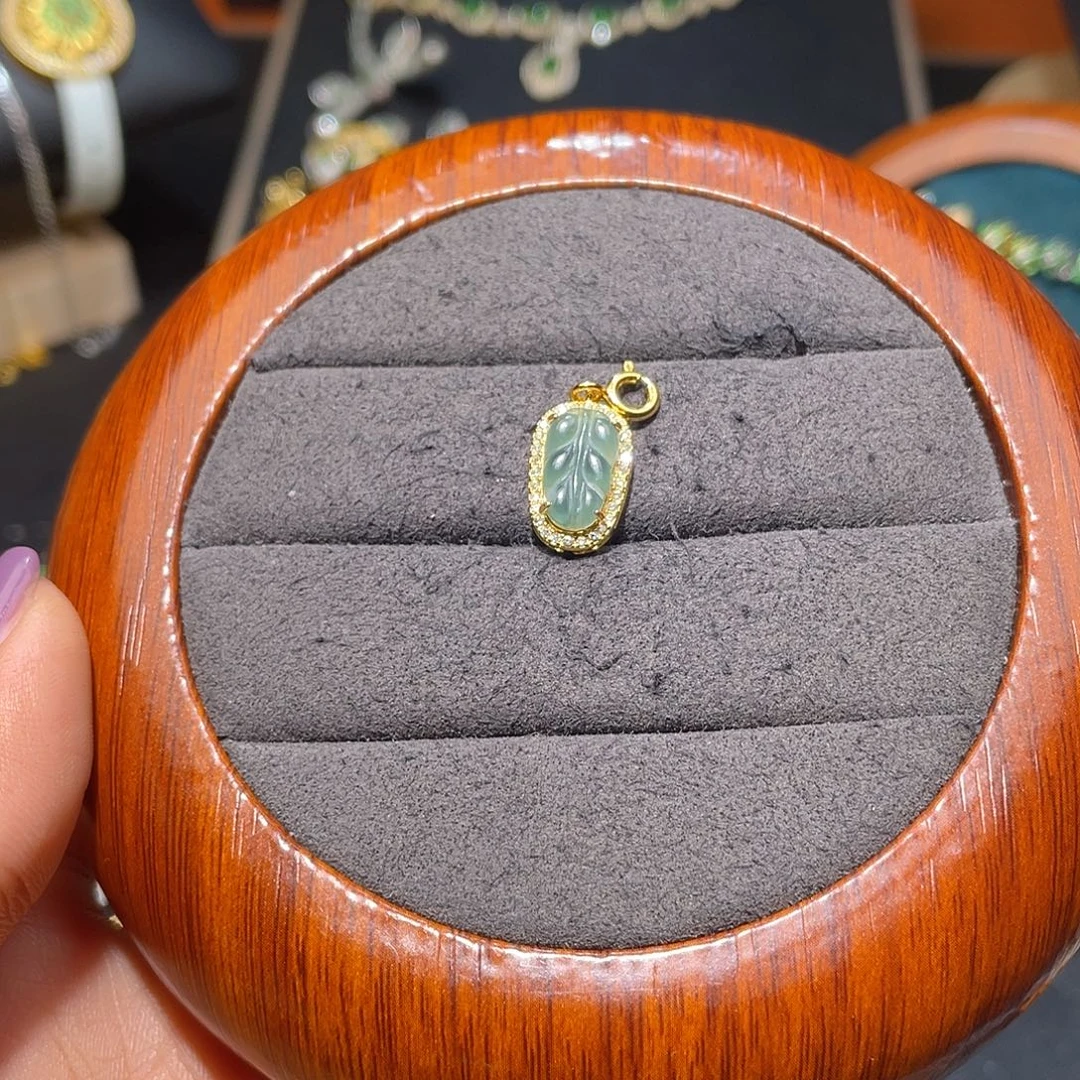 翡翠银S925镶嵌颈饰