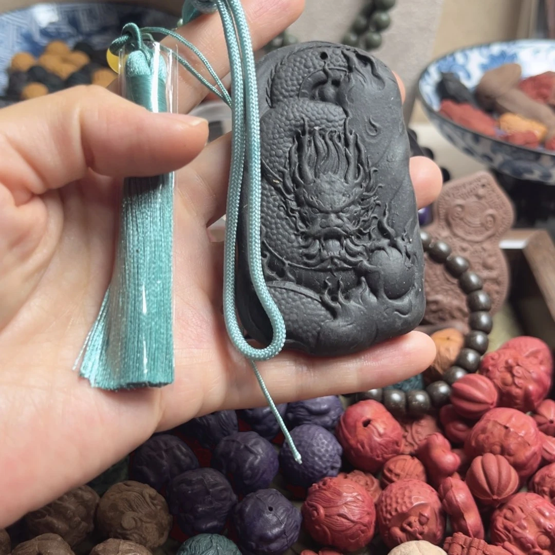 泥塑玄龙万应大龙牌车挂款