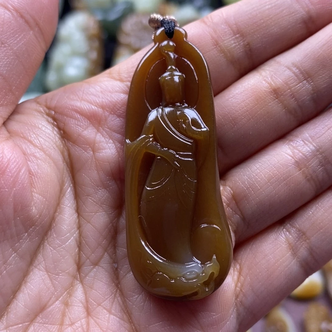 吊坠(不含链)未镶嵌和田玉（糖玉）
