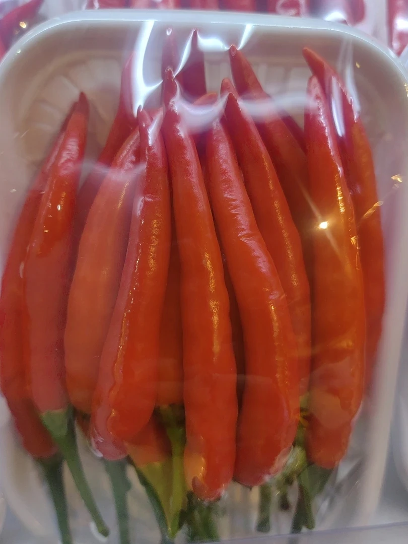 新鲜小尖椒:100g