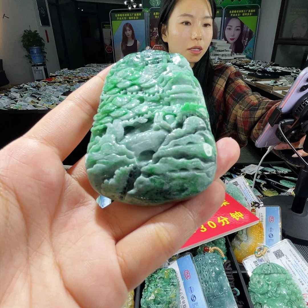 颈饰未镶嵌翡翠一