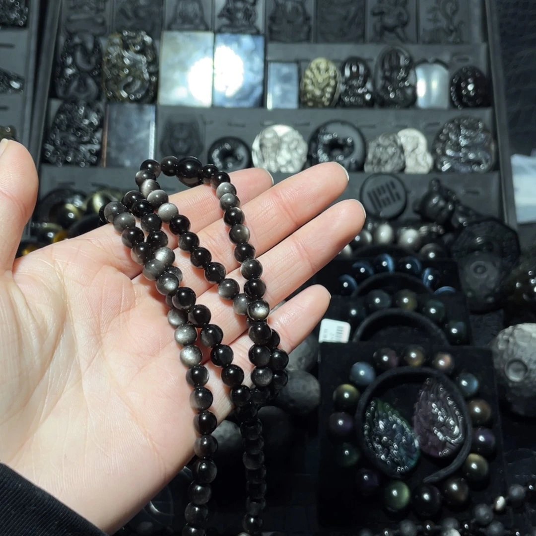 见***山黑曜岩未镶嵌珠宝奇石