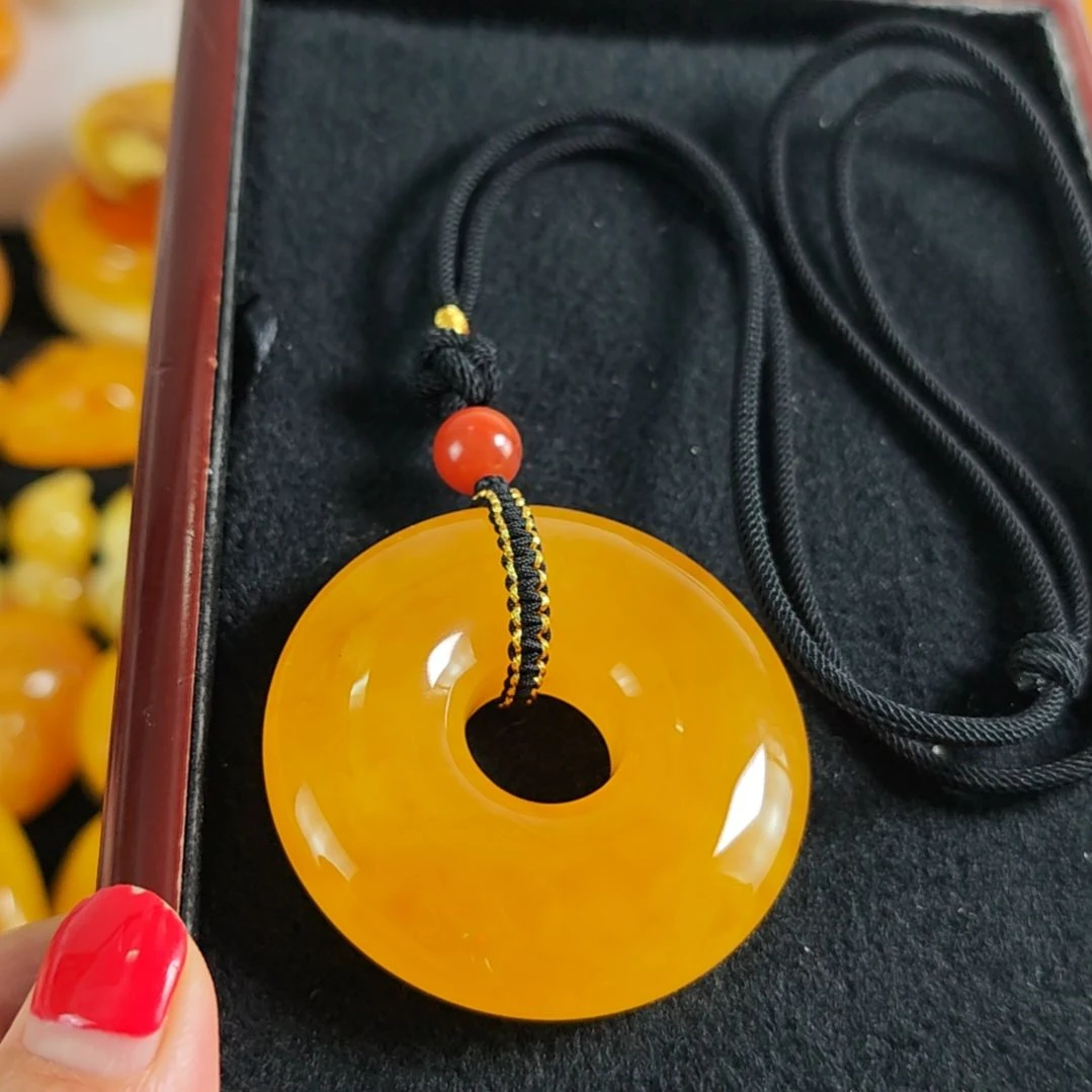 蜜蜡吊坠(赠链)未镶嵌