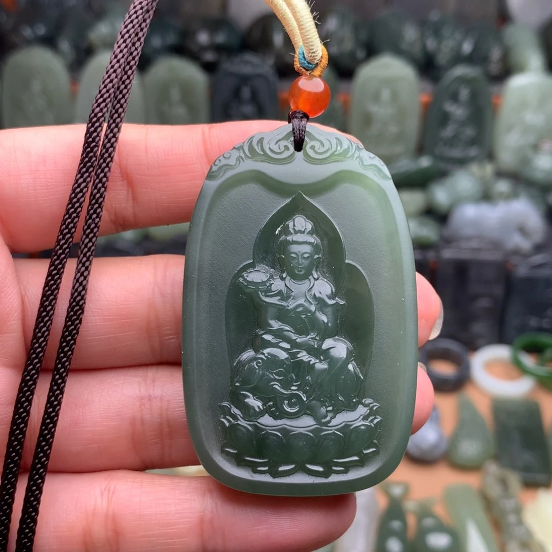 和田玉未镶嵌颈饰挂件100