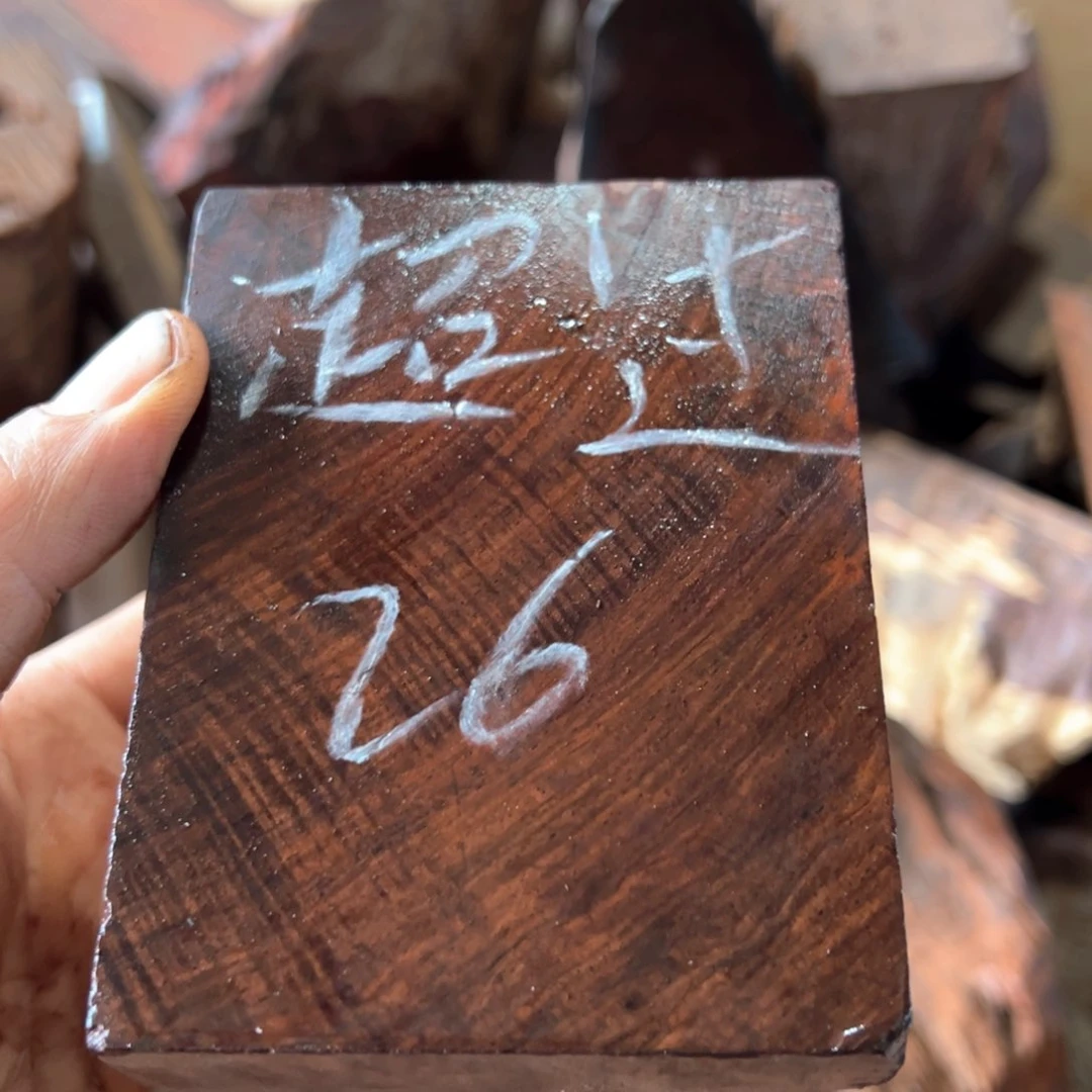 交趾黄檀（大红酸枝）超****节