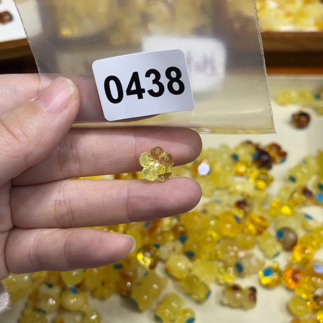 琥珀珠宝奇石未镶嵌