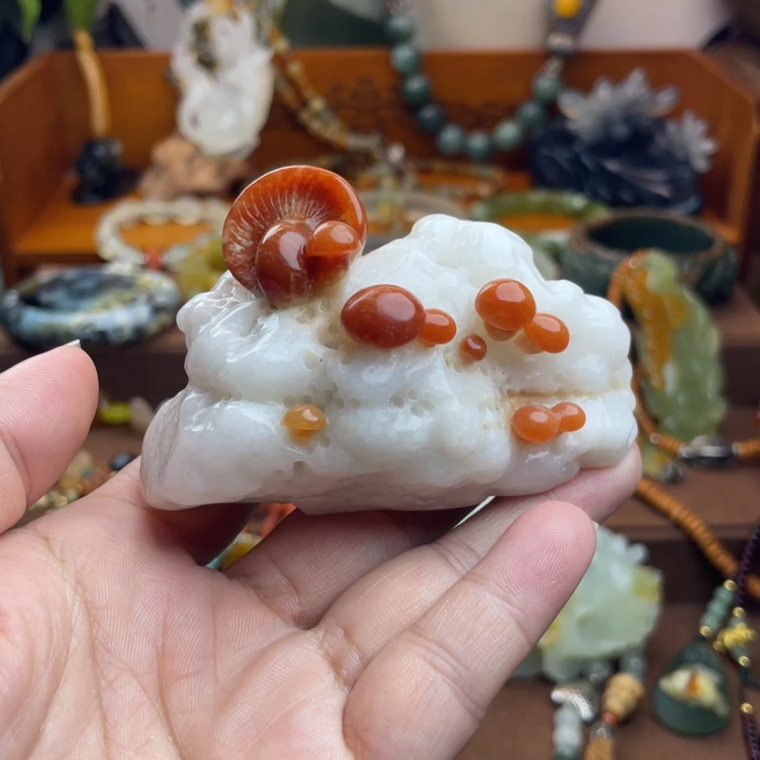 蛇纹石玉未镶嵌吊坠