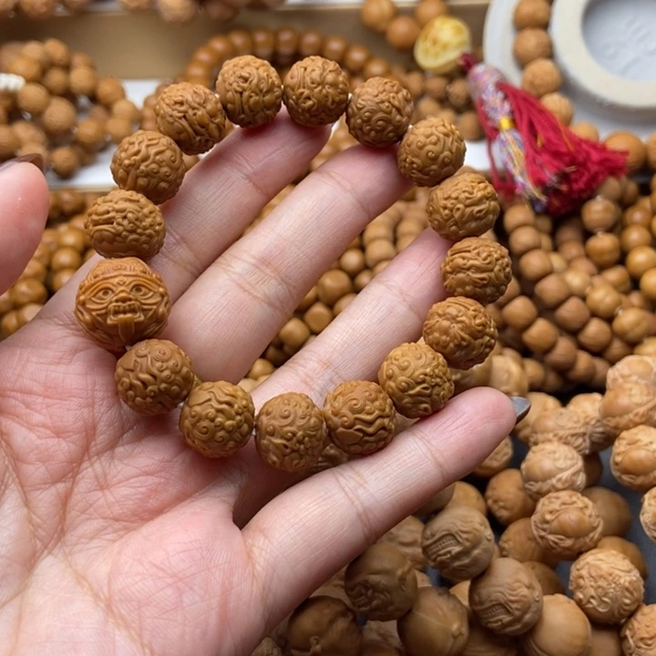猴头核桃吊坠细手围唐狮微瑕福利