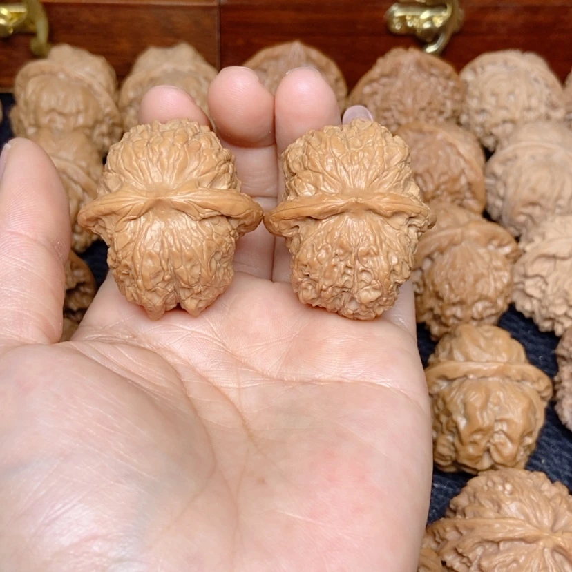【闪购商品】文玩核桃吊坠血麒麟36