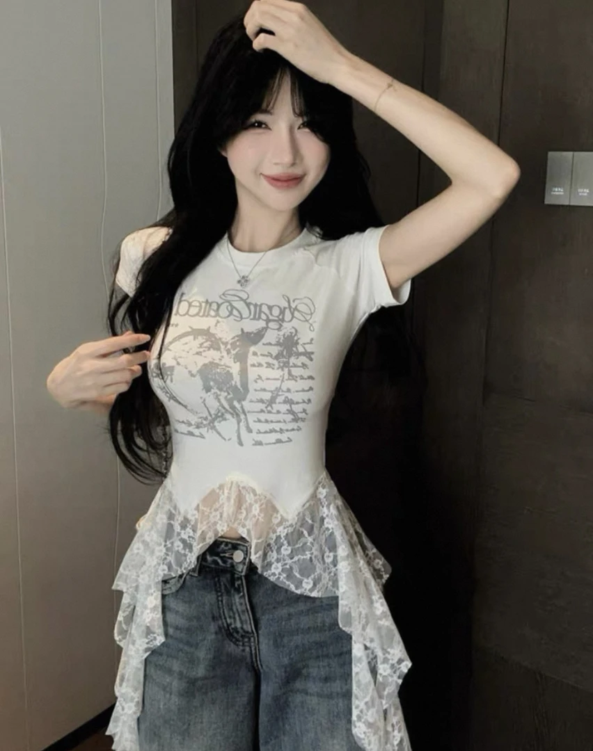 J设计感T恤韩版蕾丝显瘦拼接印花高腰辣妹上衣春夏款独特漂亮小衫