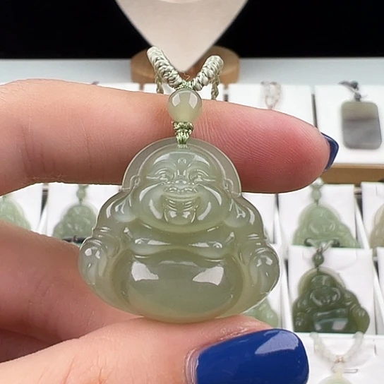 小***鱼颈饰未镶嵌和田玉