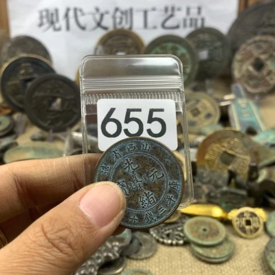 铜用****8现代文创工艺品