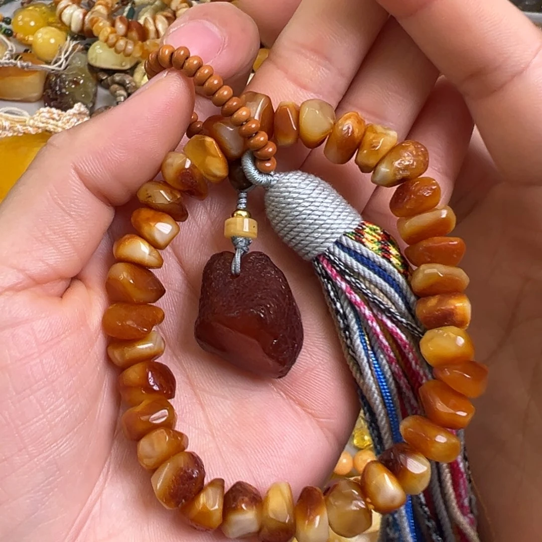 未镶嵌蜜蜡裸石蜜蜡