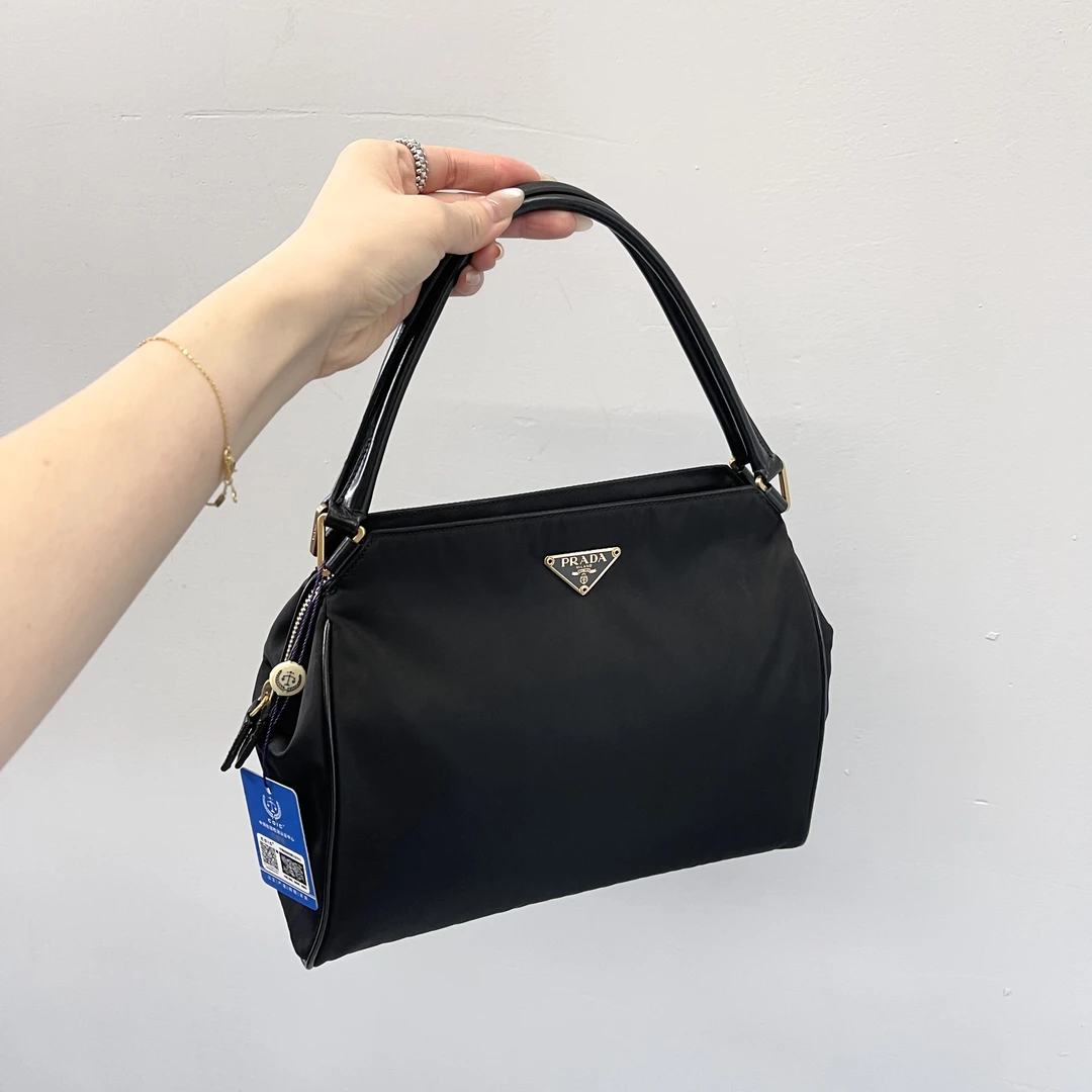 95新 Prada/普拉达 玫瑰金标降落伞尼龙托特女包092403