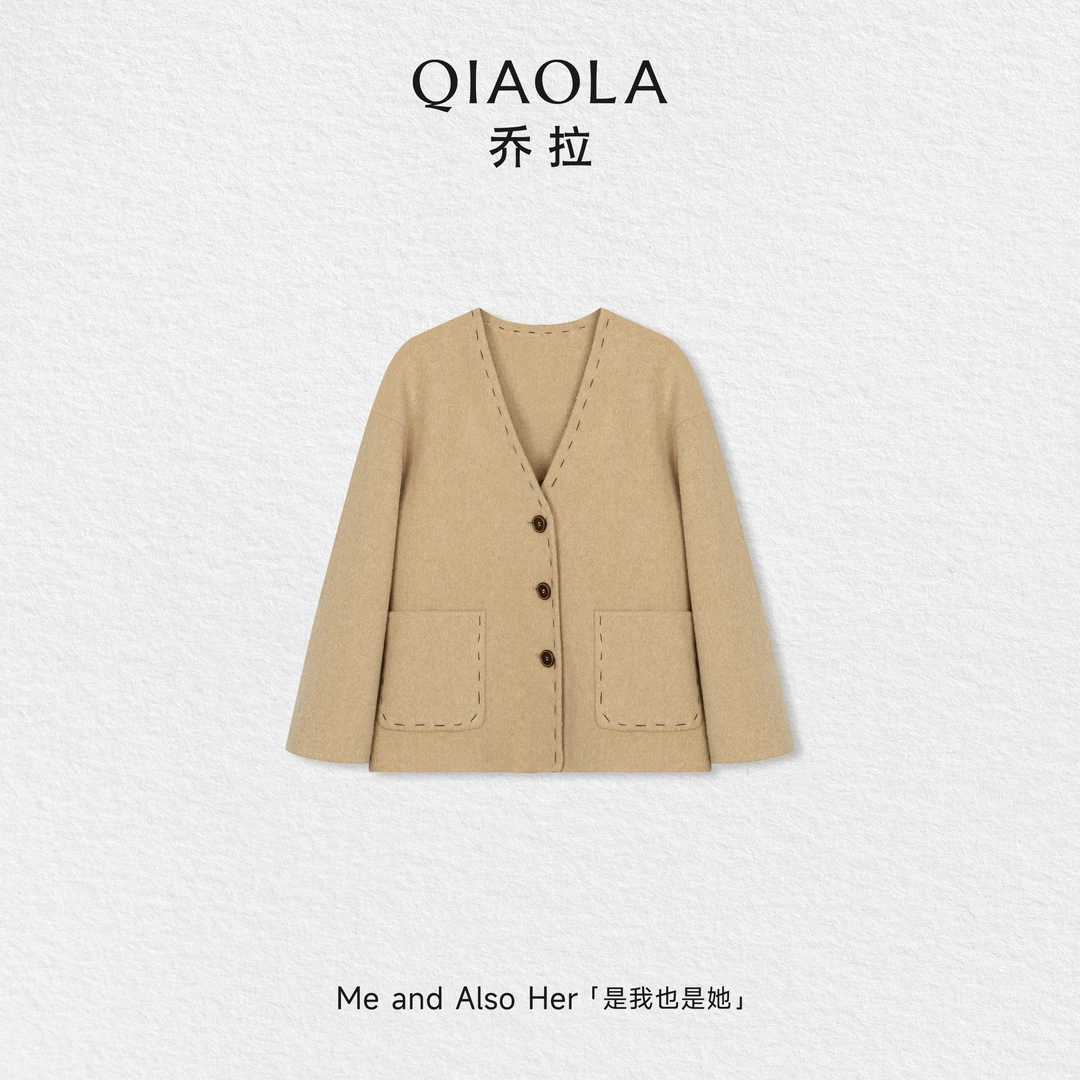 QIAOLA/乔拉【黄油调香】秋冬绵羊毛时尚简约V领双面毛呢纽扣外套