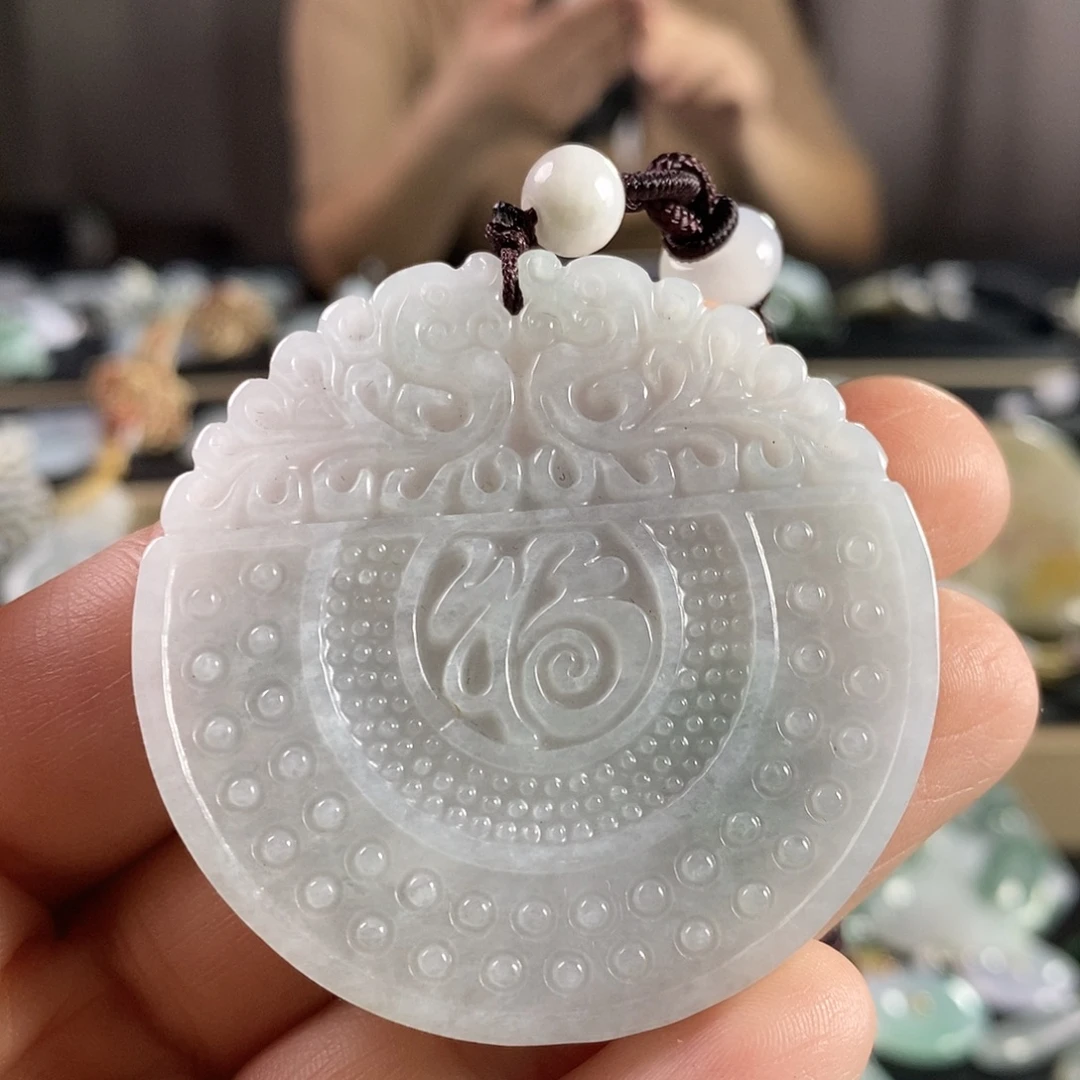 颈饰未镶嵌翡翠吊坠
