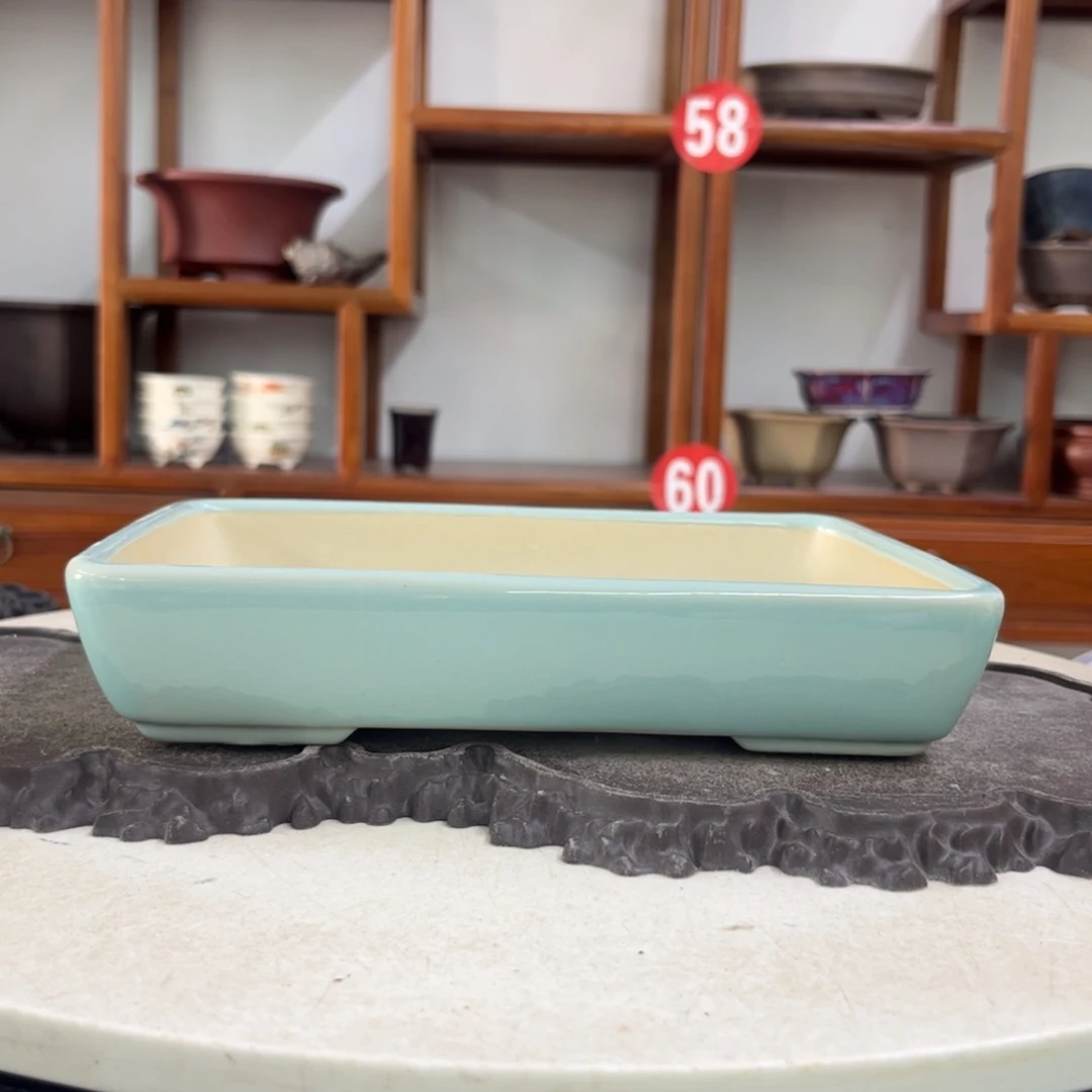 紫砂花盆瑕疵4.5-22-17。。