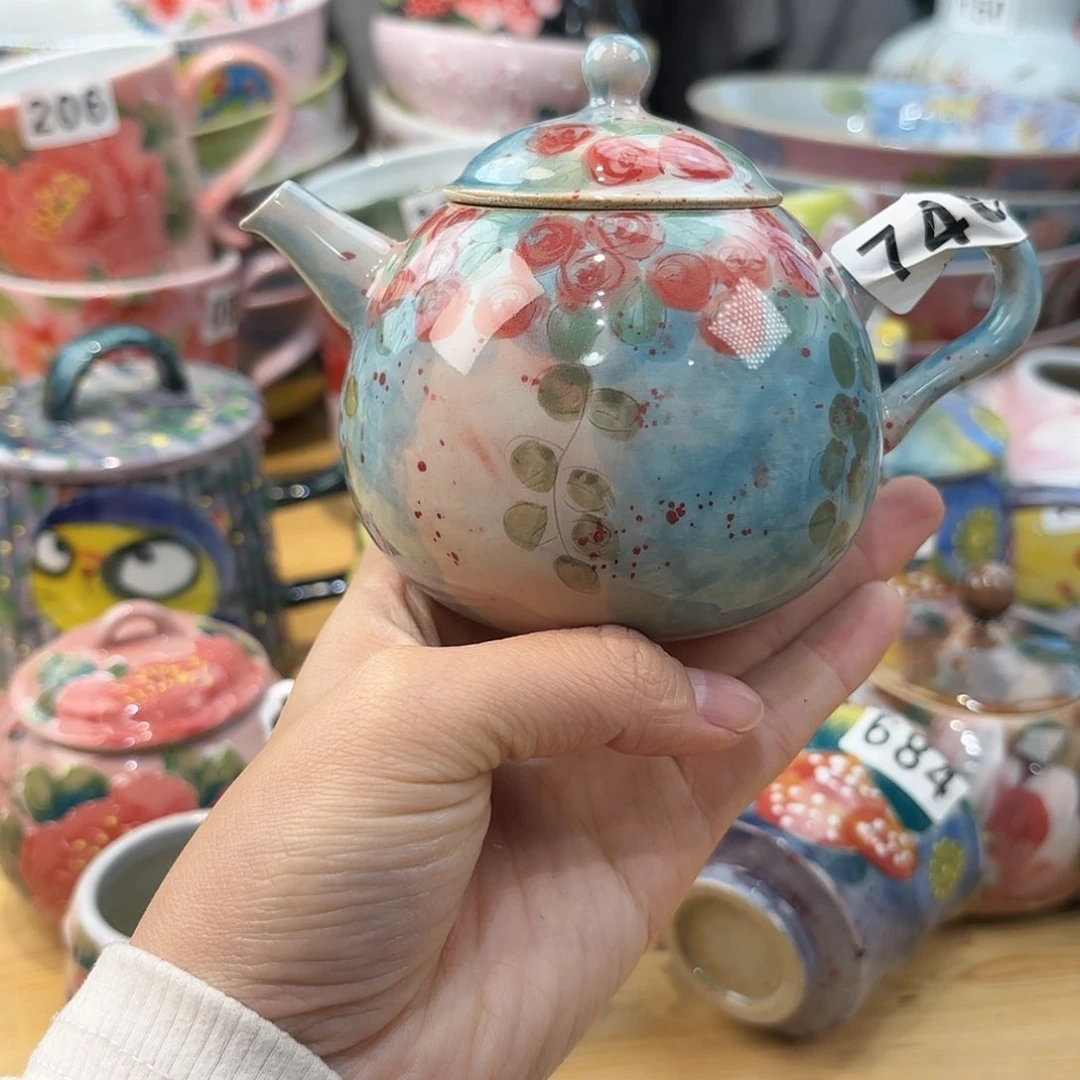 瓷片 兔兔盖茨。兔兔好