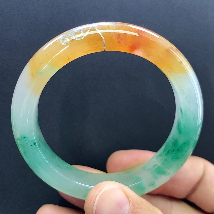 石英质玉未镶嵌手镯