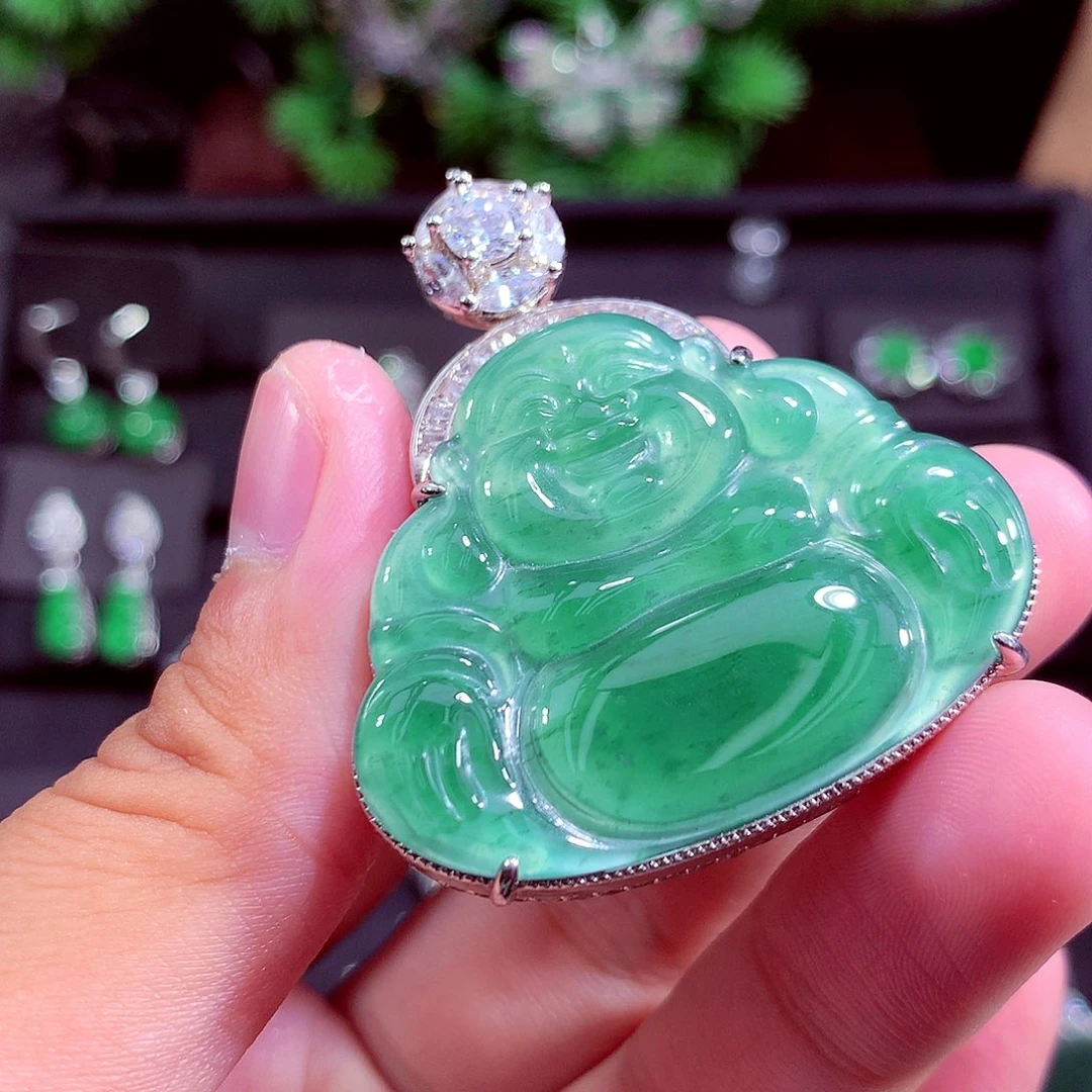 颈饰未镶嵌翡翠天然