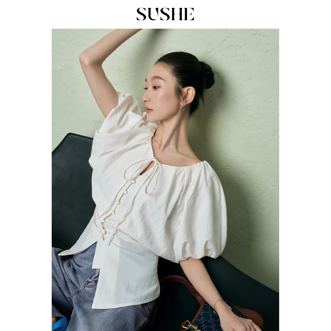 束皙SUSHE 枝迢 度假风 肌理感花苞袖收褶显瘦系带圆领衬衫女夏季
