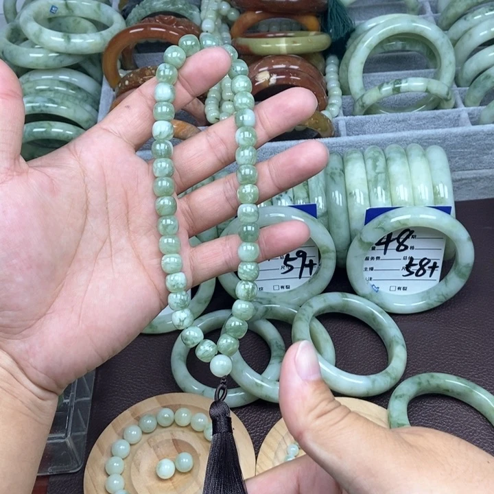 蛇纹石玉手链未镶嵌