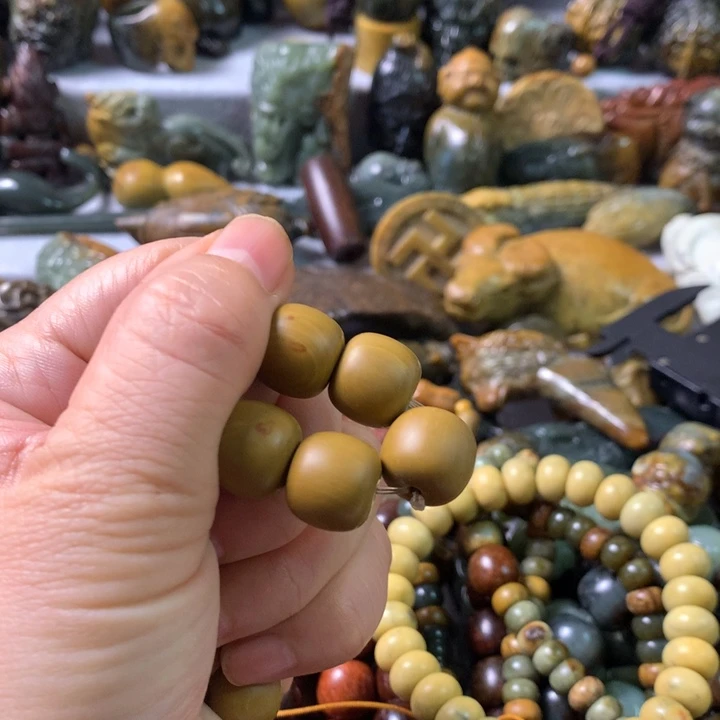 未镶嵌岫岩河磨玉（透闪石质玉）笔搁小*乐