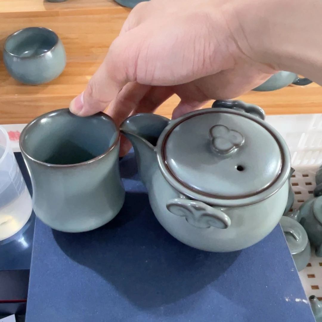 瓷片小微瑕。。。。。。。。。