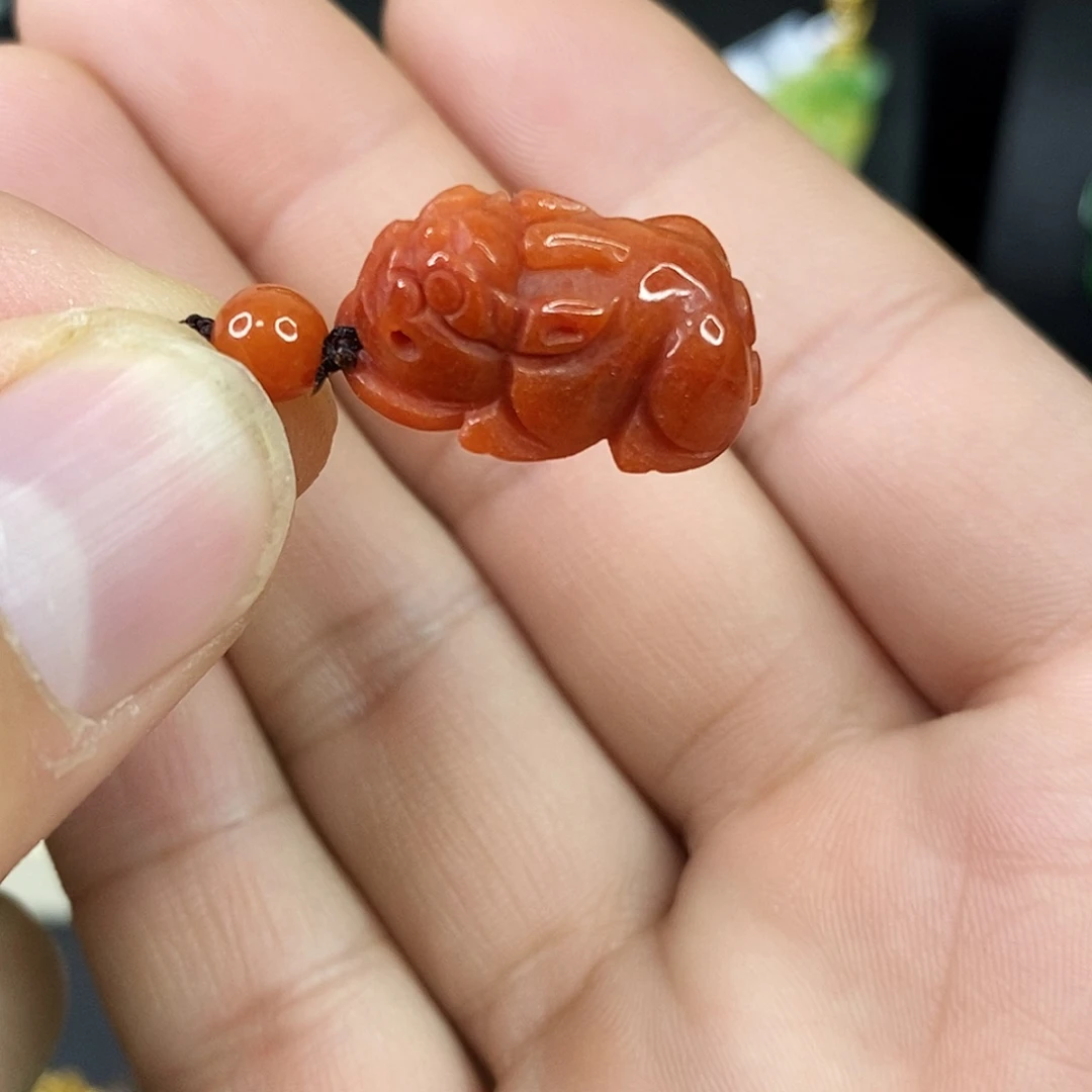 颈饰未镶嵌翡翠吊坠