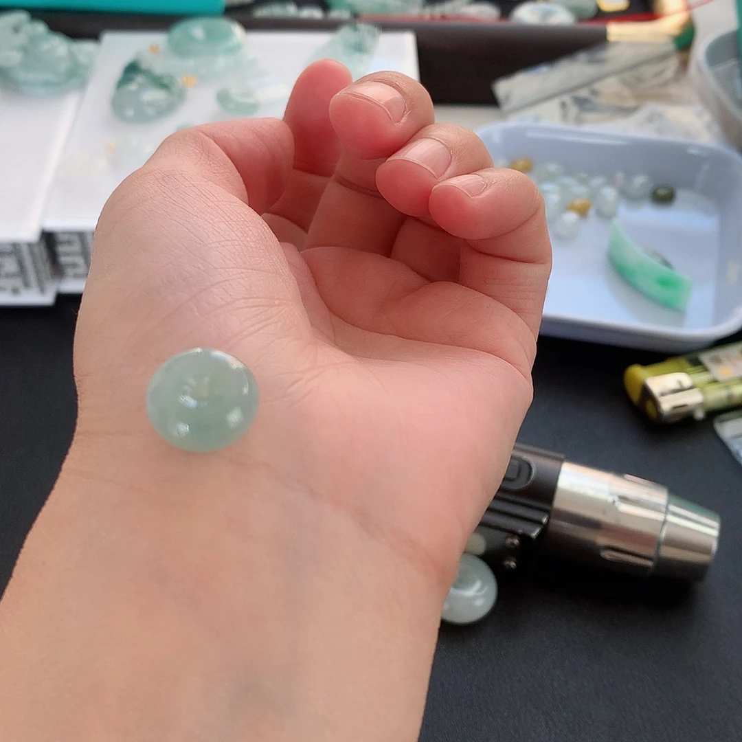 颈饰未镶嵌翡翠扣