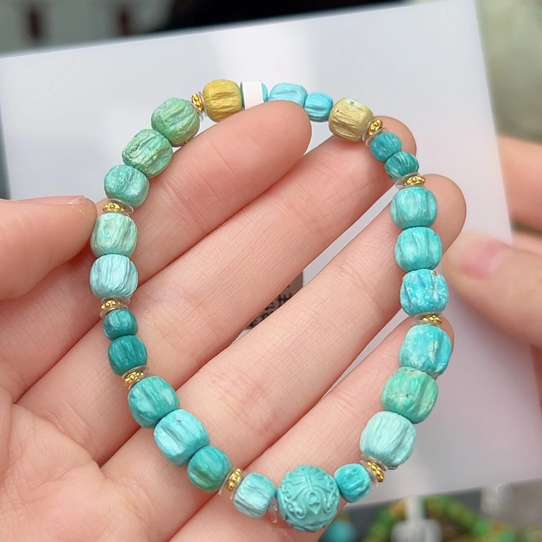 绿松石珠宝奇石18K金镶嵌