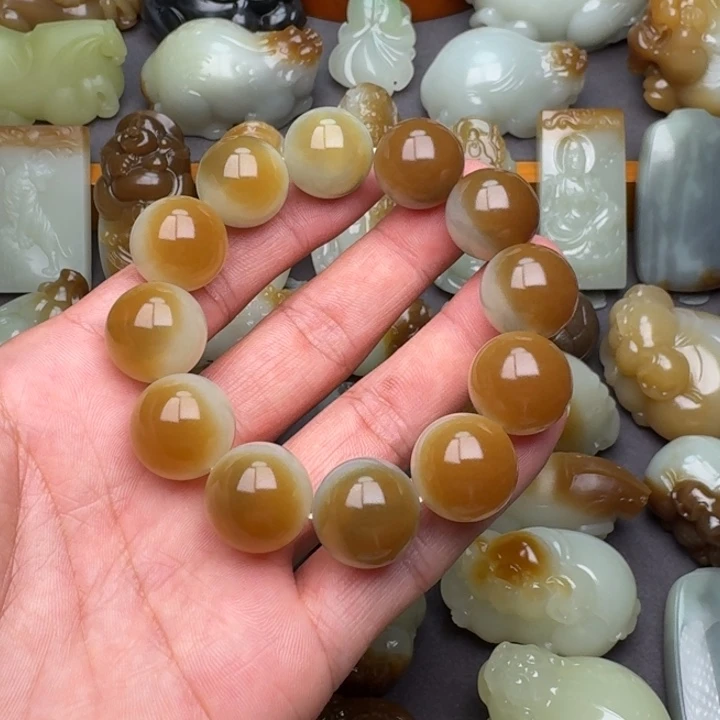 和田玉（糖玉）颈饰未镶嵌水**水