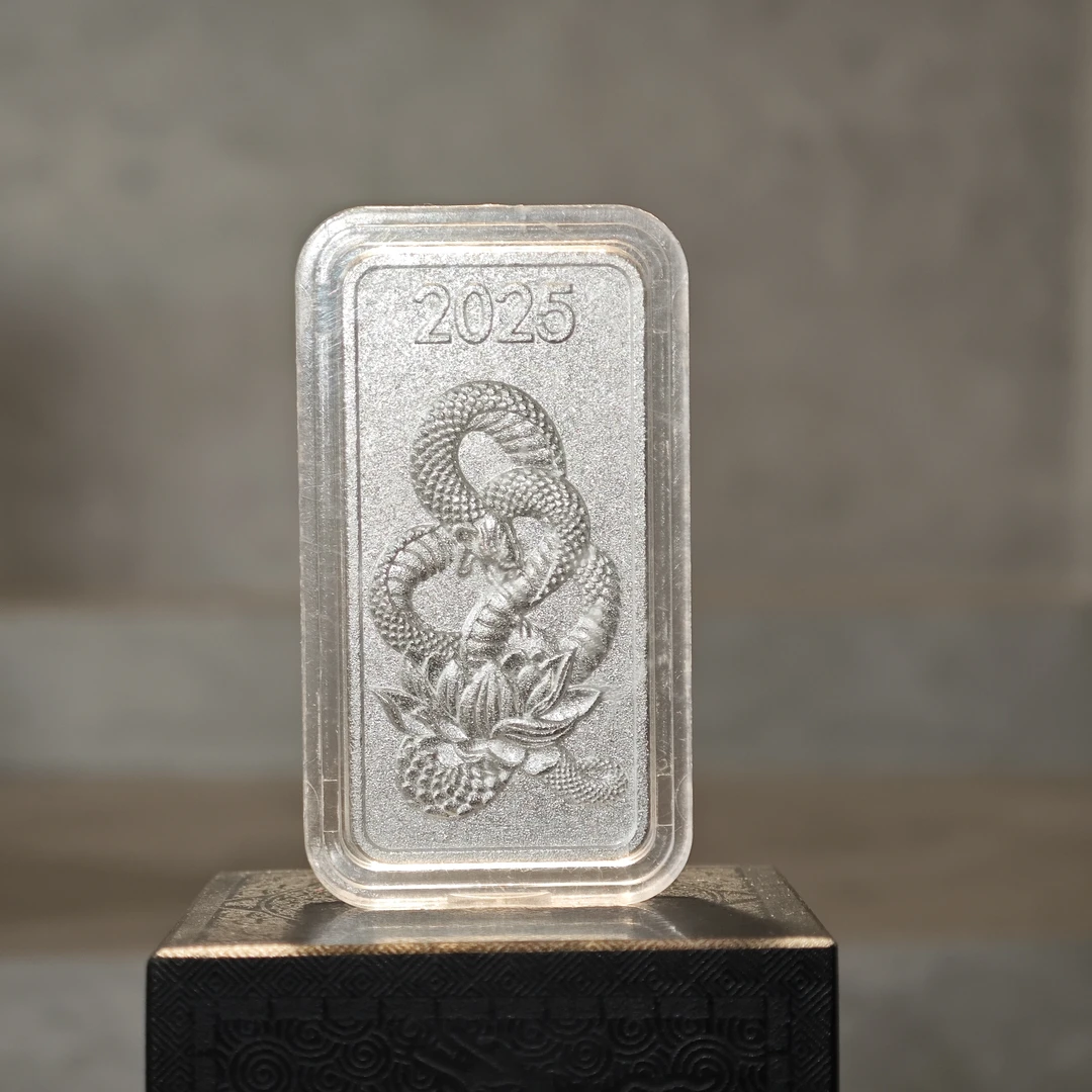 【粉丝福利】白银库蛇牌2025新款蛇灿莲花玄关桌面摆件